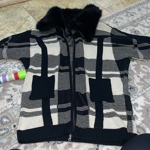 BNCI Faux Fur Sweater Zip Up Jacket | Medium